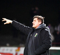 180325 Glentoran v Larne006