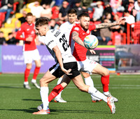 260425 Larne v Glentoran001